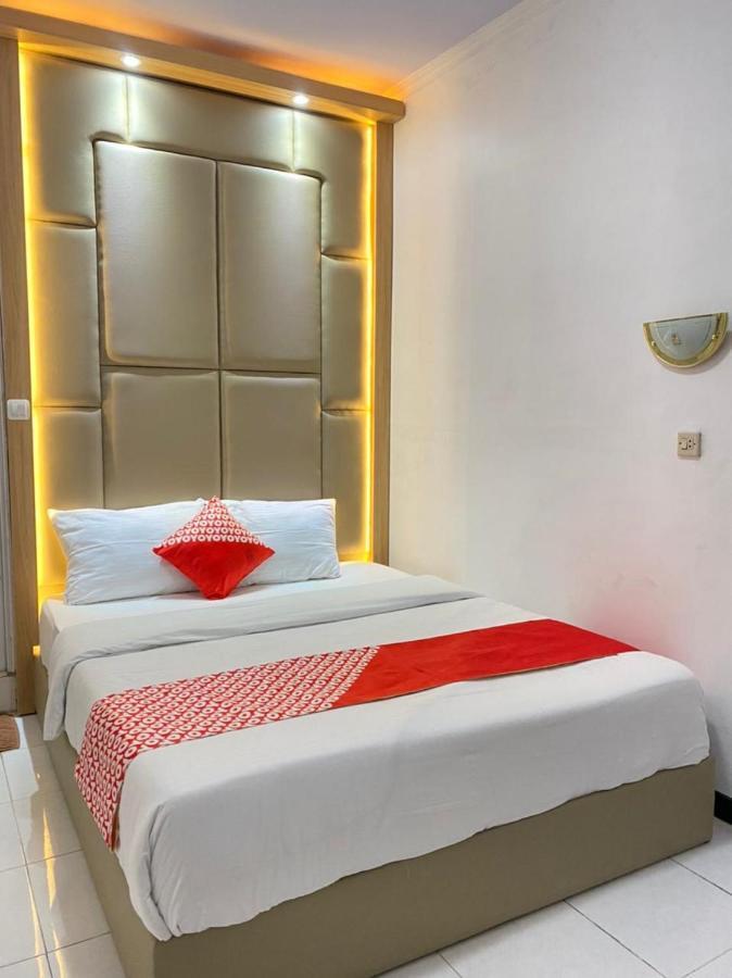 Magetan Oyo 1351 Tanggulasi Resto & Residence Syariah מראה חיצוני תמונה