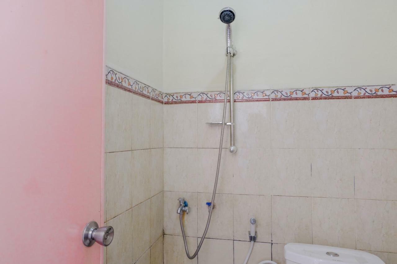Magetan Oyo 1351 Tanggulasi Resto & Residence Syariah מראה חיצוני תמונה