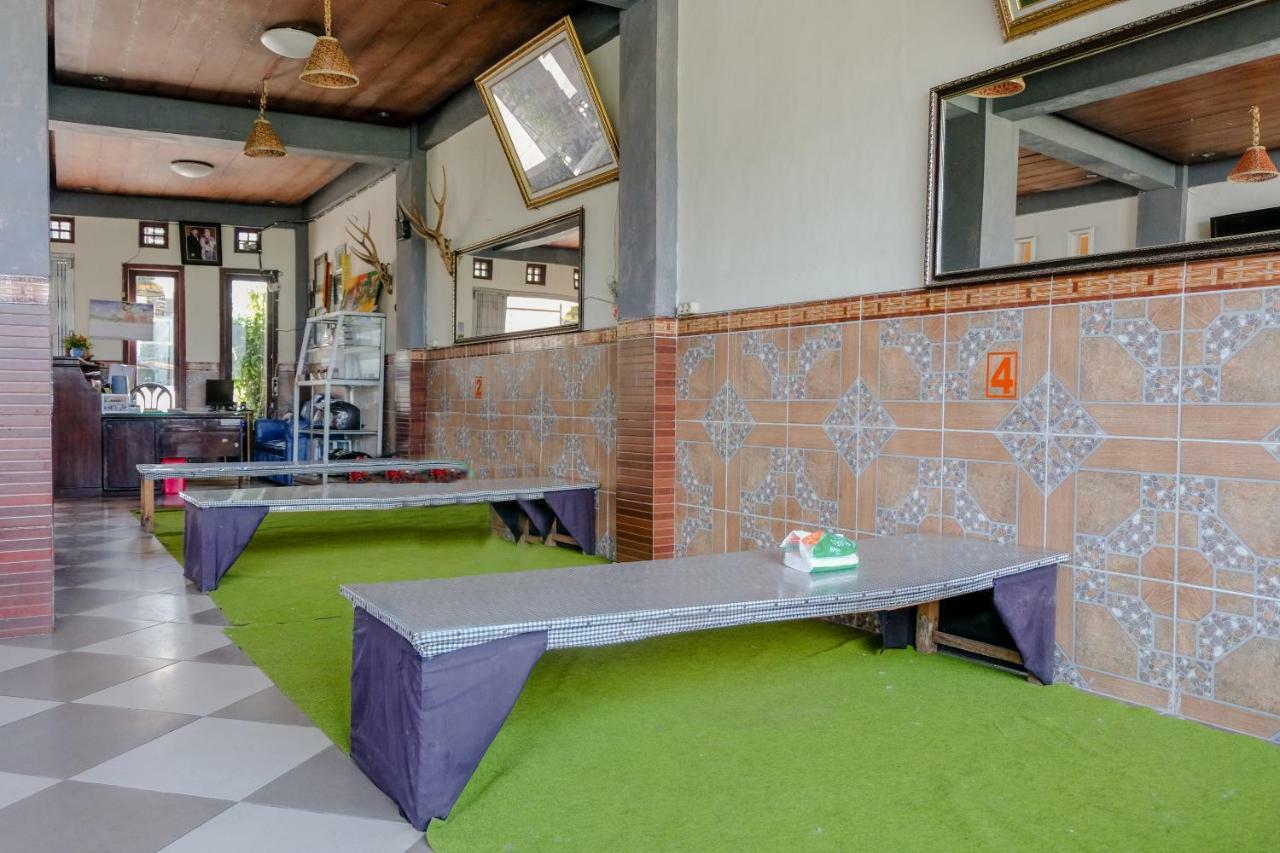 Magetan Oyo 1351 Tanggulasi Resto & Residence Syariah מראה חיצוני תמונה